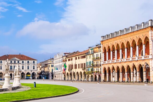 piazze-grandi-italia_586x390